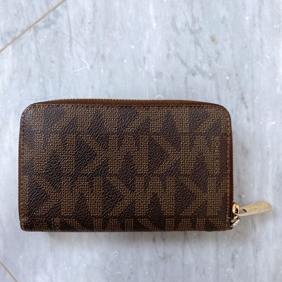 Michael Kors wallet - Picture 2 of 3